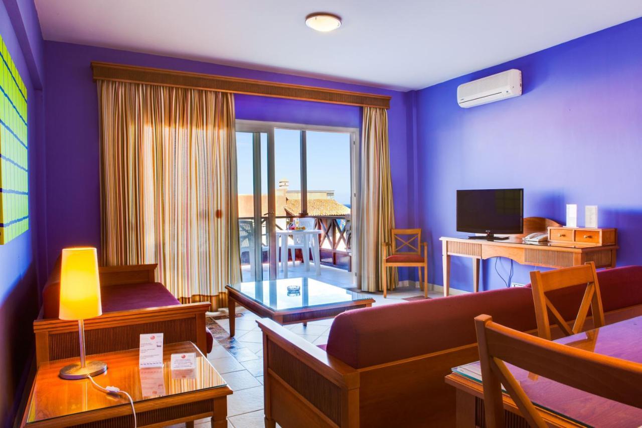 Aparthotel El Cerrito Los Cancajos Bagian luar foto