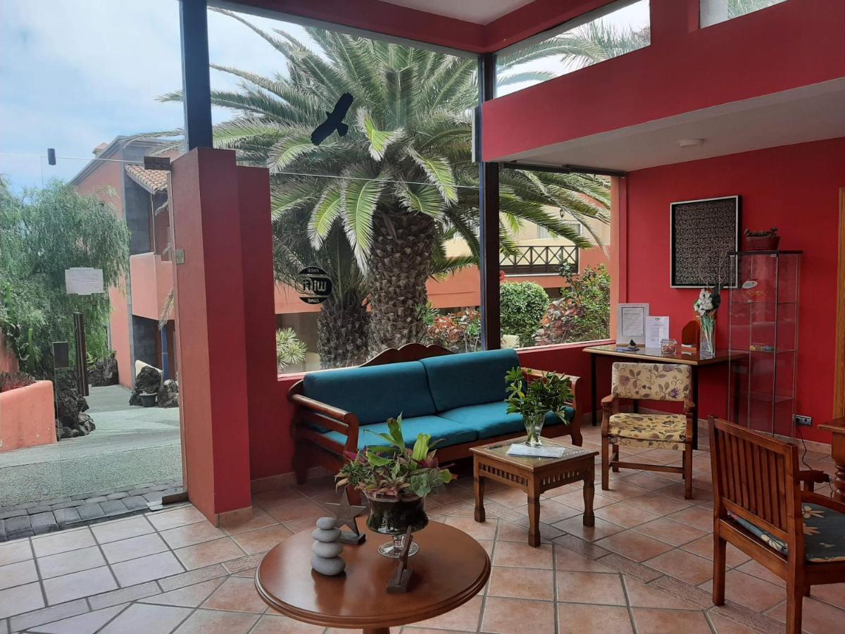Aparthotel El Cerrito Los Cancajos Bagian luar foto