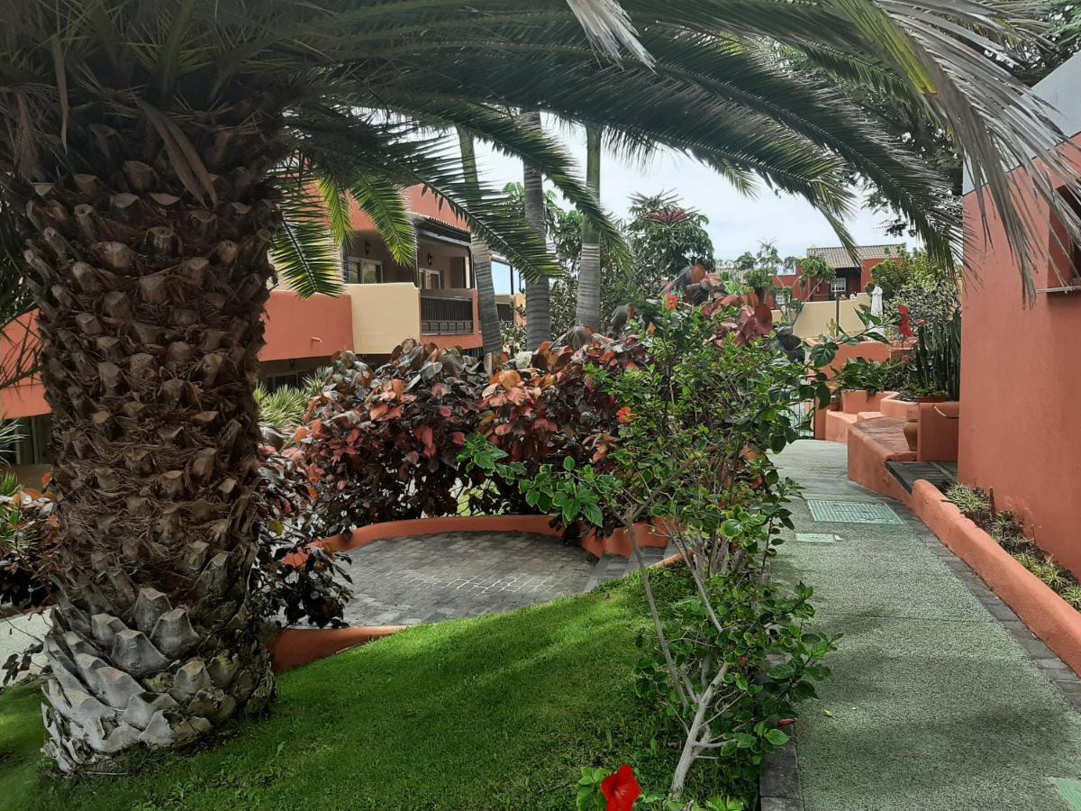 Aparthotel El Cerrito Los Cancajos Bagian luar foto